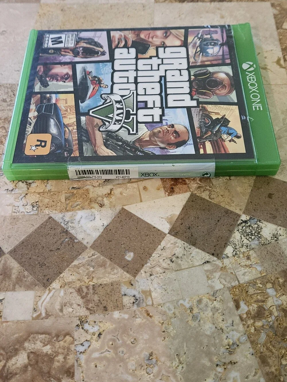 Grand Theft Auto 5 Five Xbox One Game Case & Manual